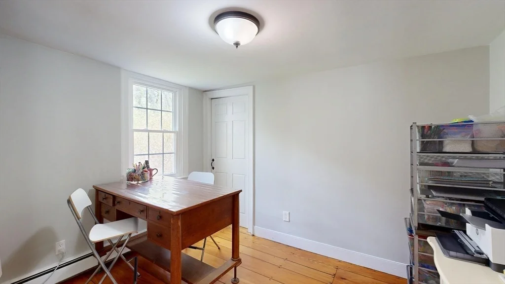 Photo of 375 Linebrook Rd