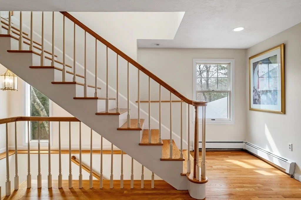 Photo of 170 Beacon St