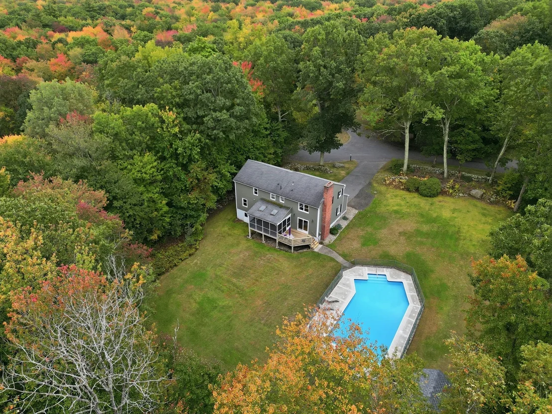 Photo of 4 Edson Dr