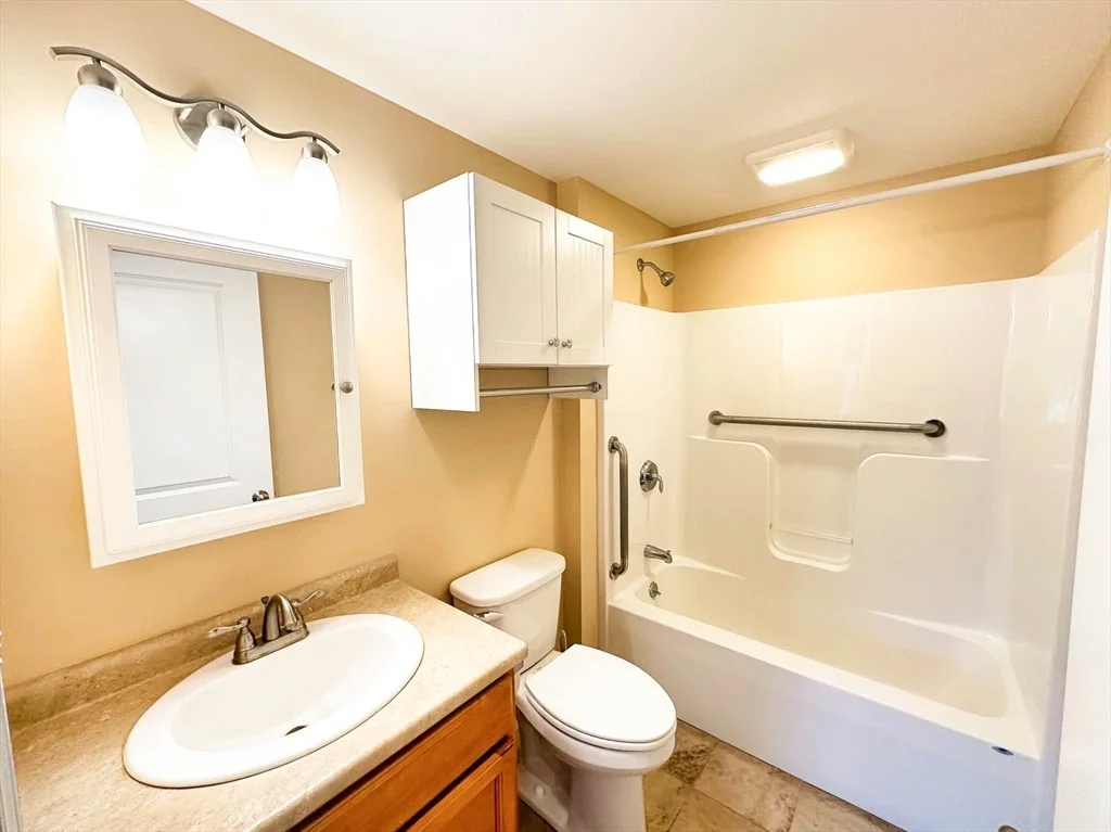 Photo of 35 Sevoian Dr