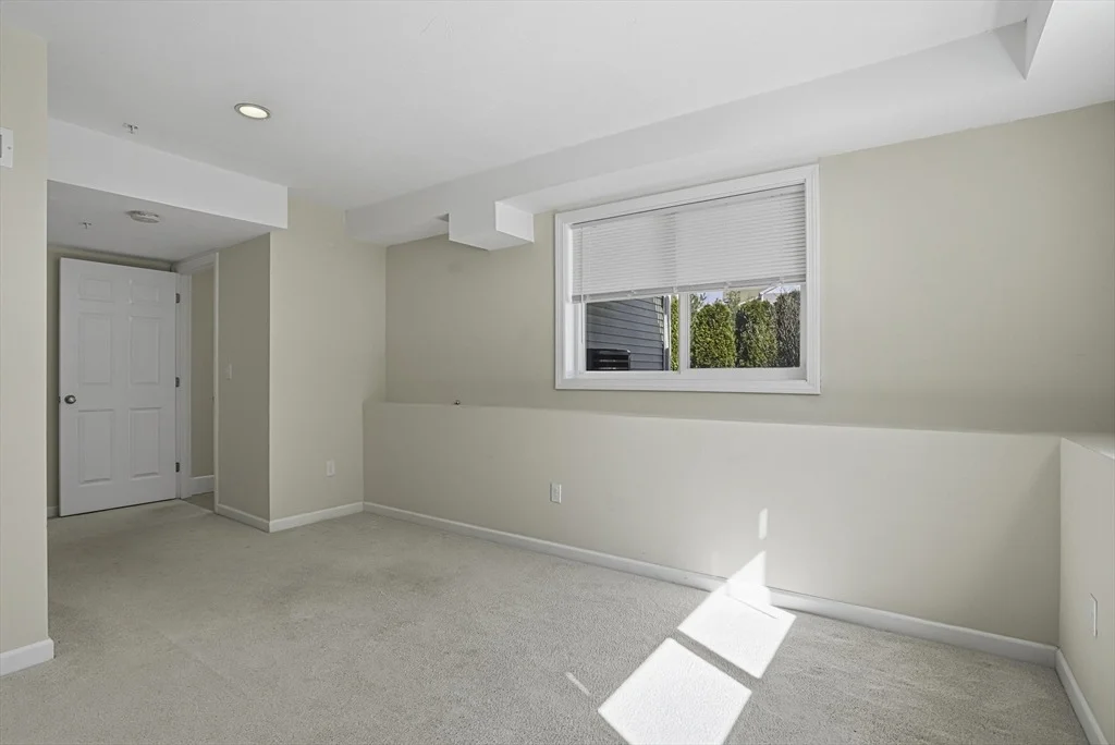 Photo of Unit 4 at 4 John Hancock Dr