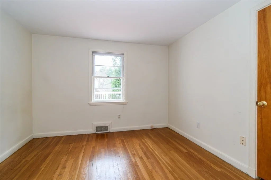 Photo of 33 York Way