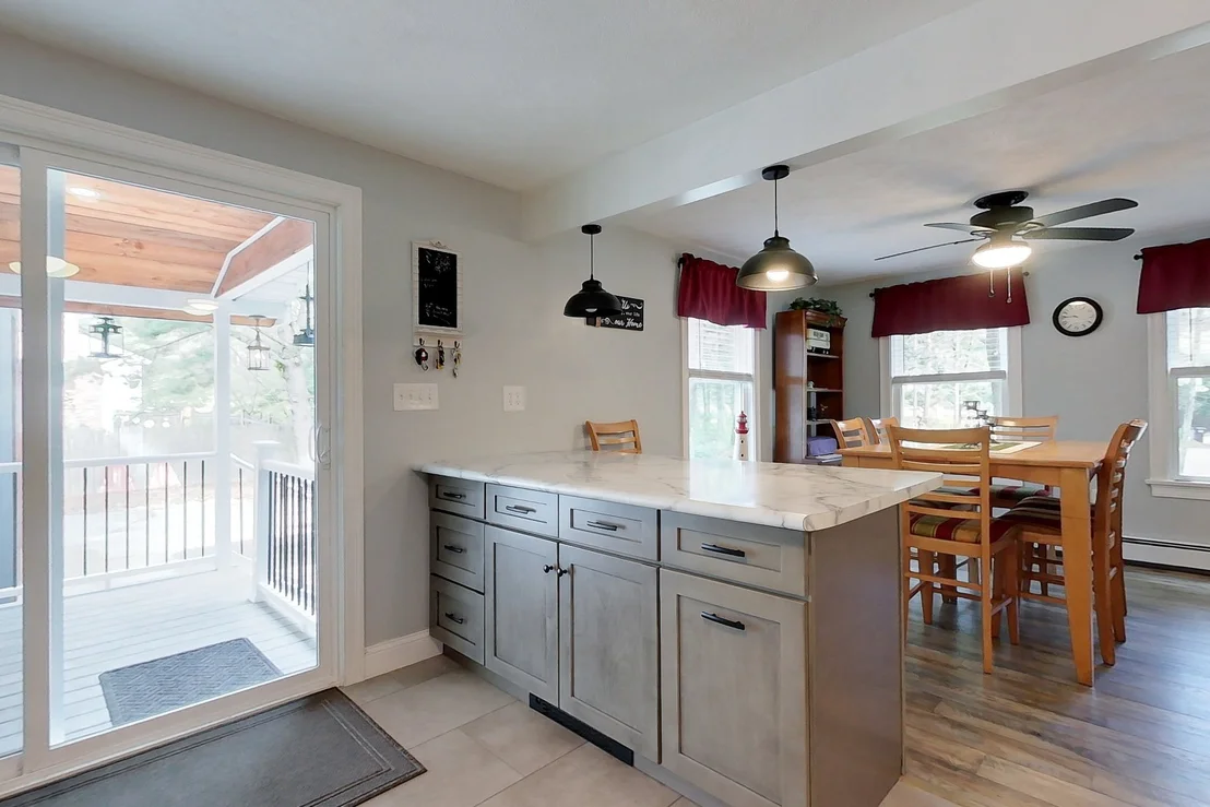 Photo of 135 Lowell Rd