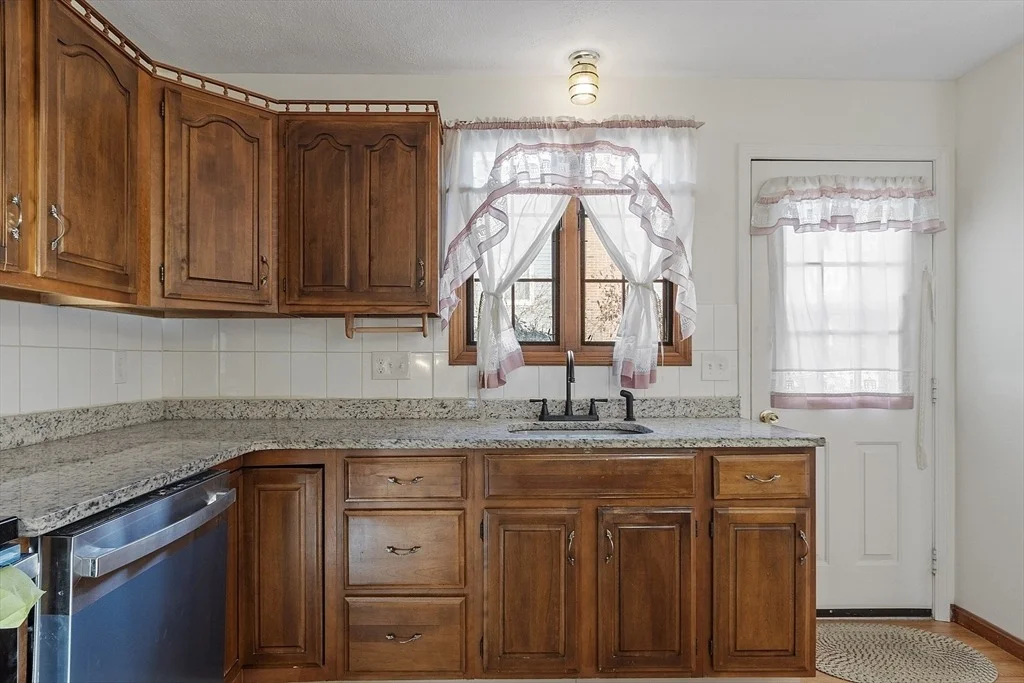 Photo of 27 Donnelly Dr