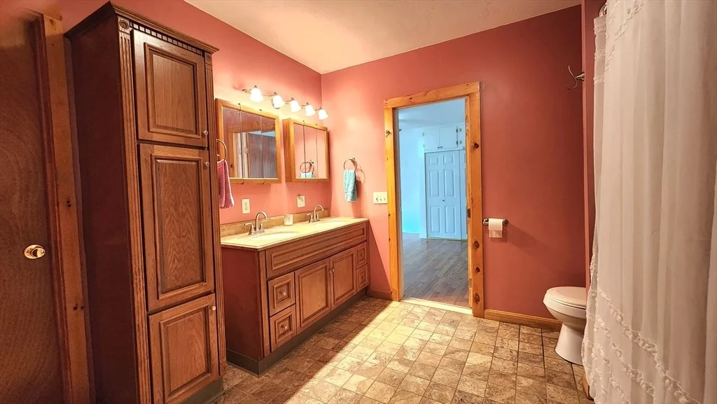 Photo of 114 Southbridge Road