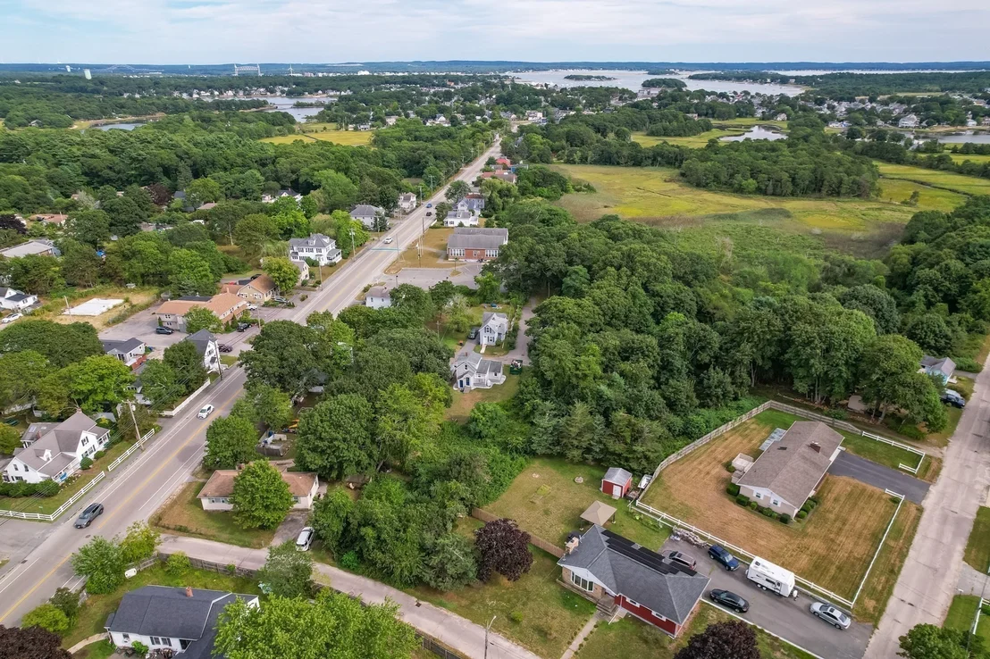Photo of 5 Baptiste Ave