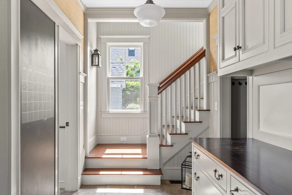 Photo of 48 Whiton Ave