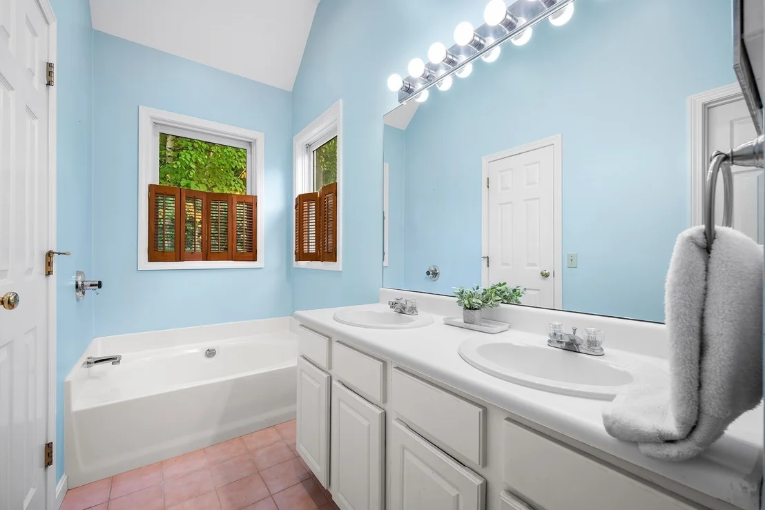 Photo of 96 Beechwood Dr