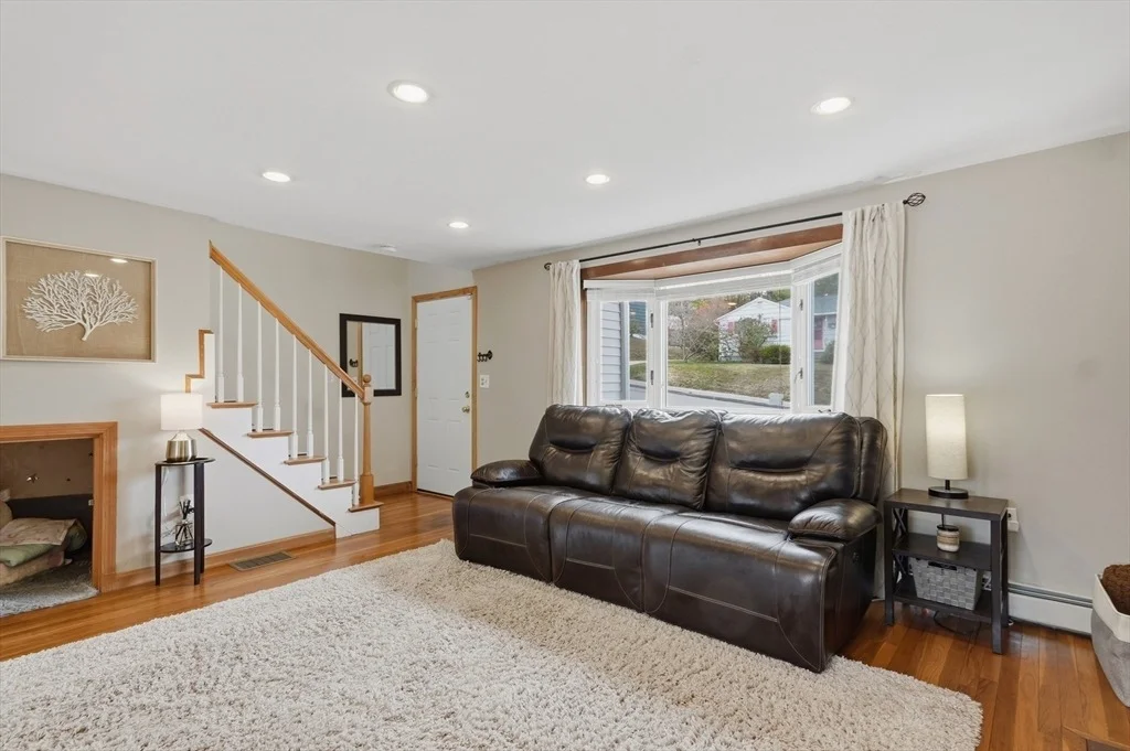 Photo of 8 Harvard Street Extension