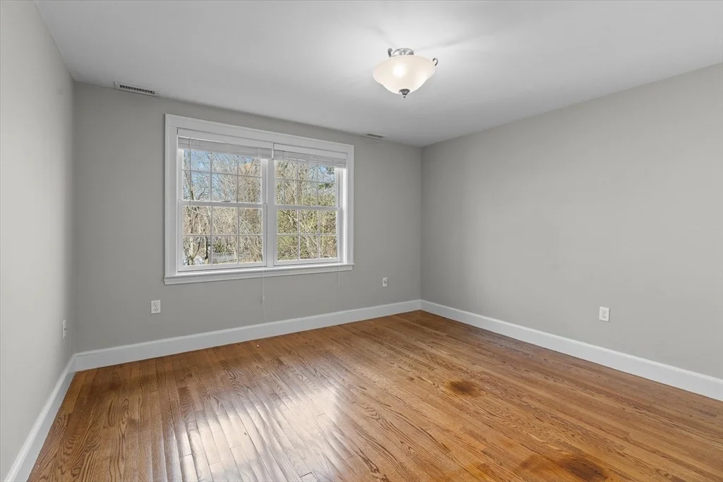 Photo of 243 Islington Rd