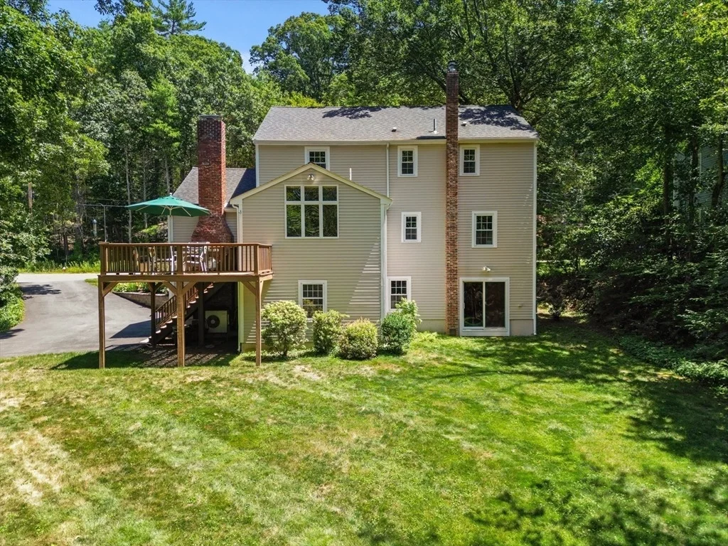 Photo of 32 Towne Ln