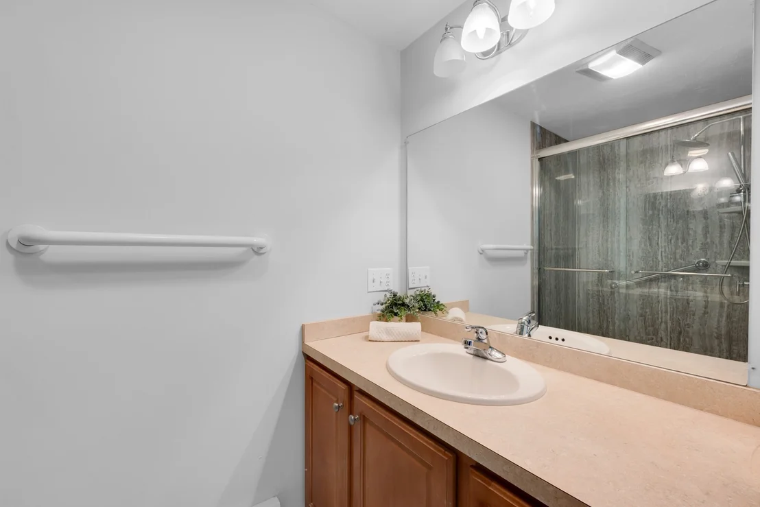 Photo of 65 Charlton Rd