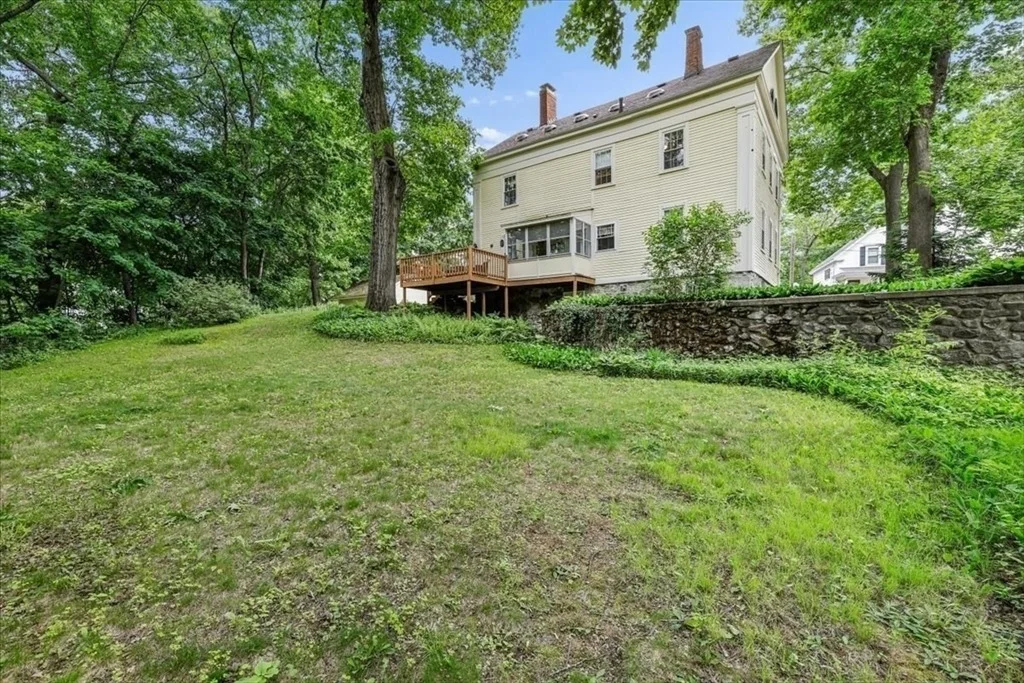Photo of 10 Summit Ave