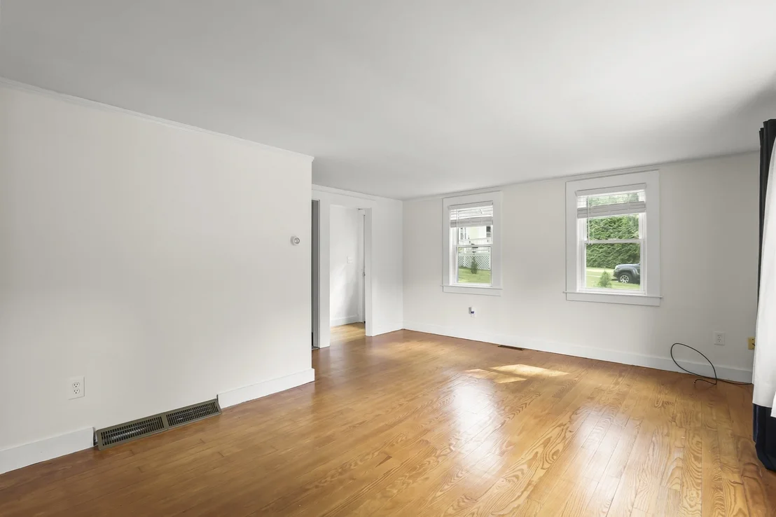 Photo of 200 Great Neck Rd