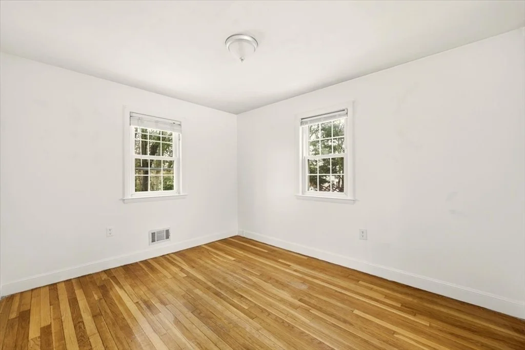 Photo of 1 Beechmont Ter