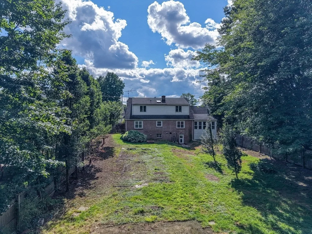 Photo of 115 Saint James Ave