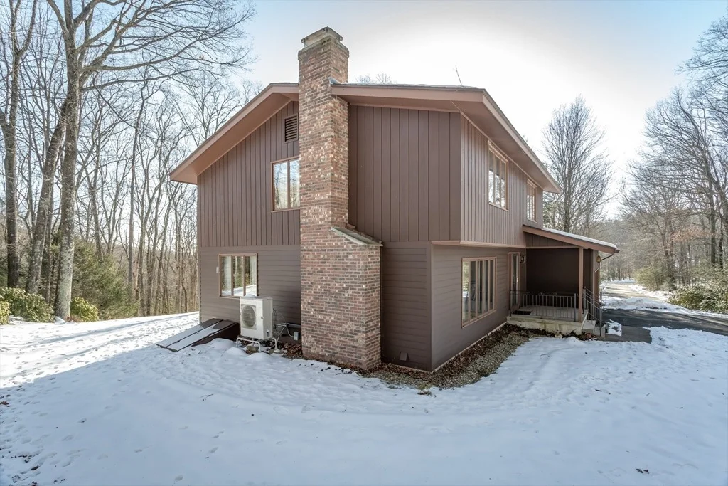 Photo of 49 Glasgow Dr