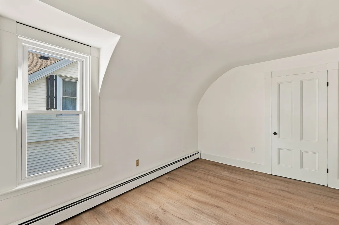 Photo of 21 West Avenue