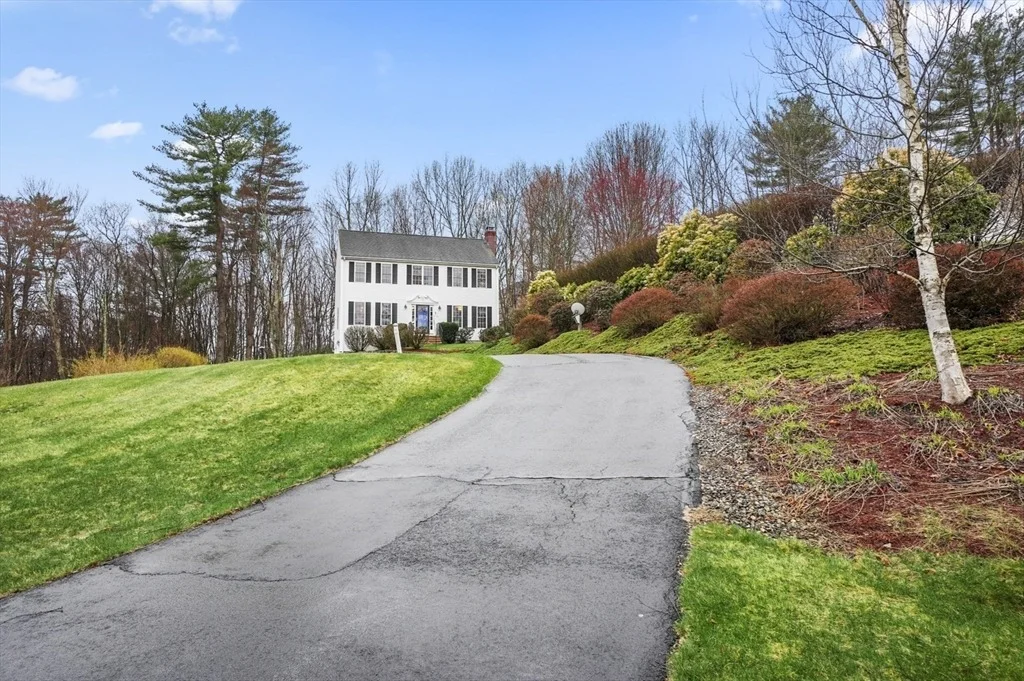 Photo of 7 Minuteman Lane