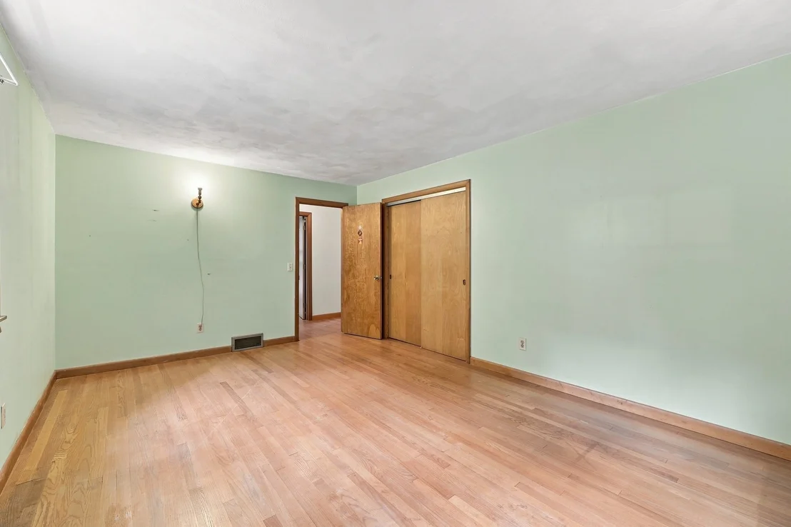 Photo of 200 Hockanum Rd