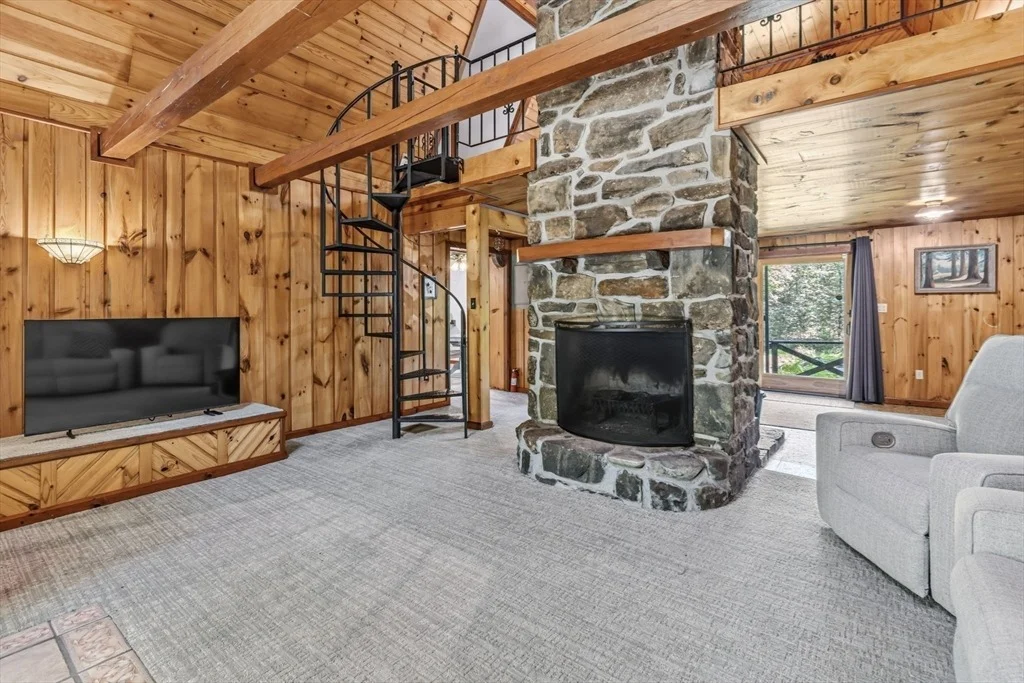 Photo of 345 Harvey Rd