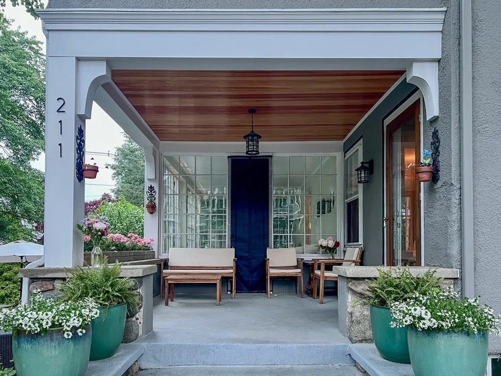 Photo of 211 Forest St