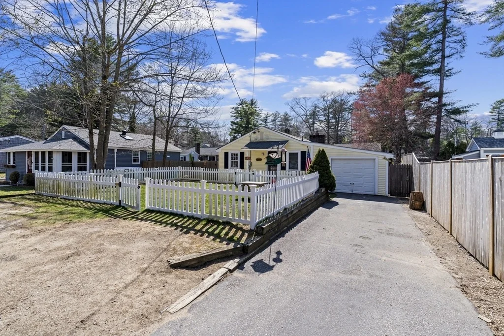 Photo of 10 Beach Rd