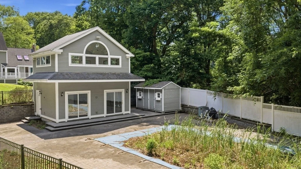 Photo of 4 Juniper Ln