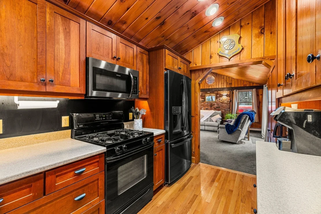 Photo of 57 Richardson Ave