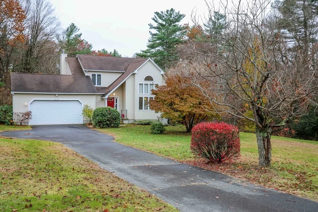 Photo of 51 Sheffield Dr