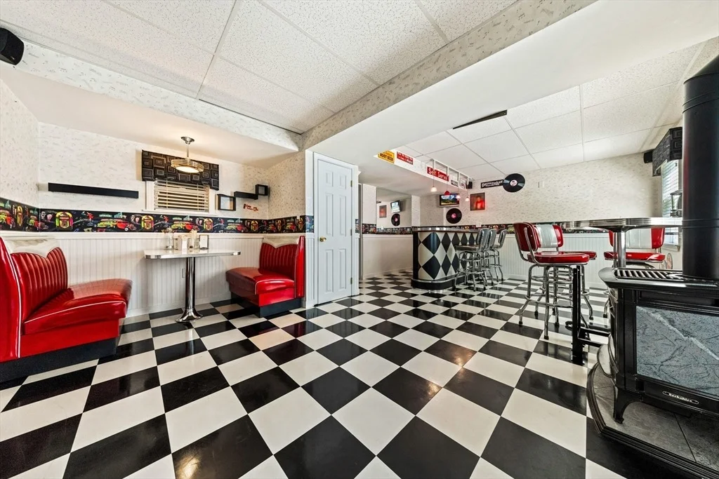 Photo of 10 Morgan Dr