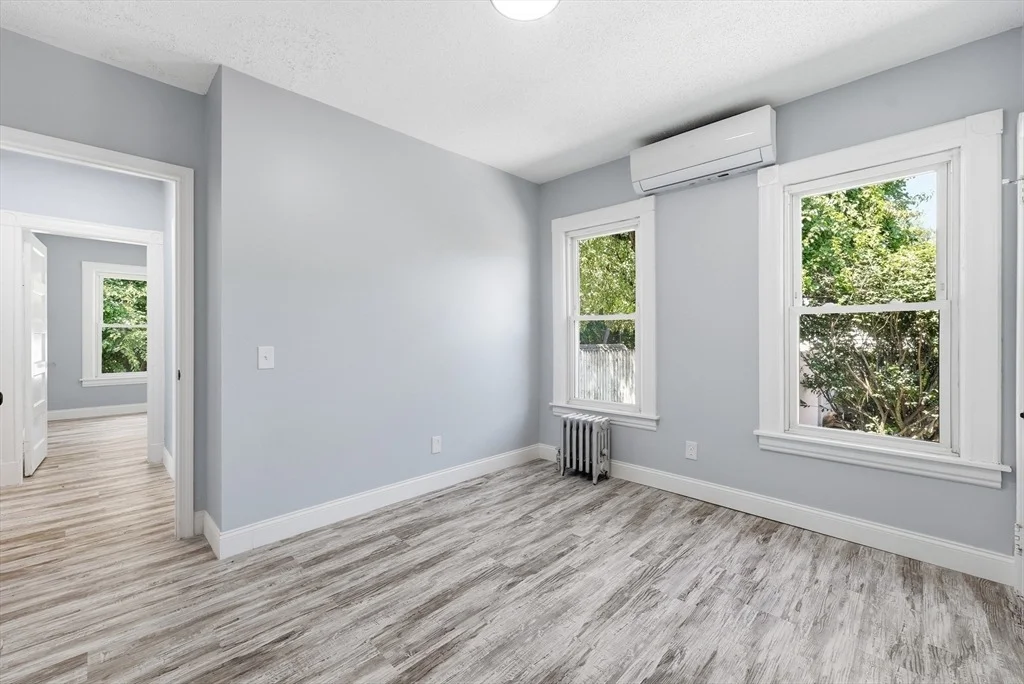 Photo of 60 Barrison St