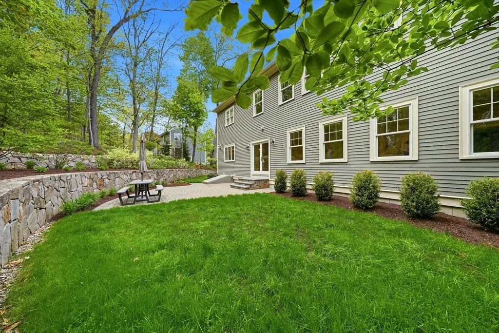 Photo of 6 Flintlock Rd