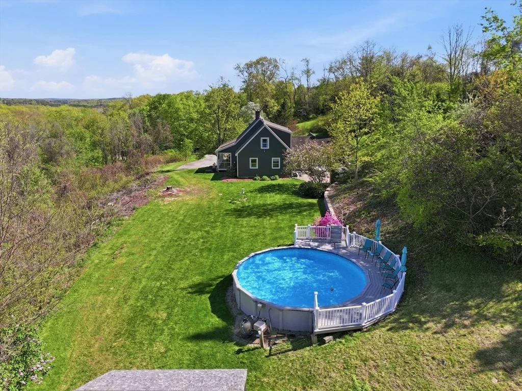 Photo of 96 Town Farm Road