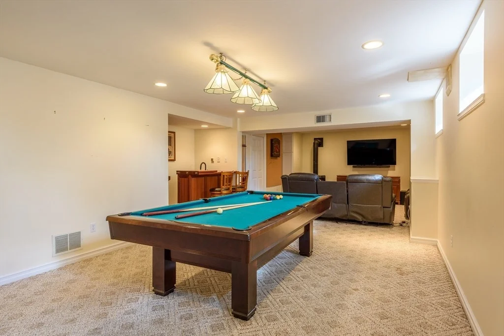Photo of 19 Indian Pipe Ln