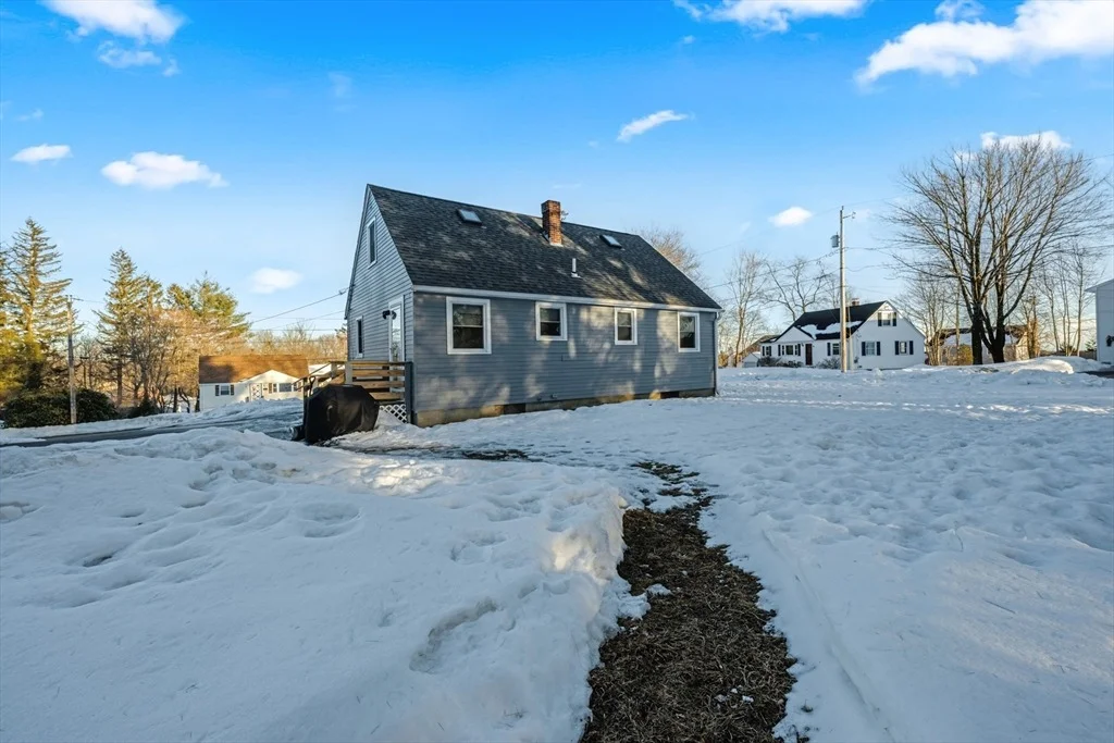 Photo of 8 Sunset Dr
