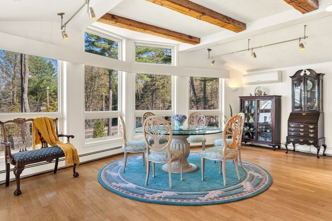 Photo of 39 Kings Grant Rd