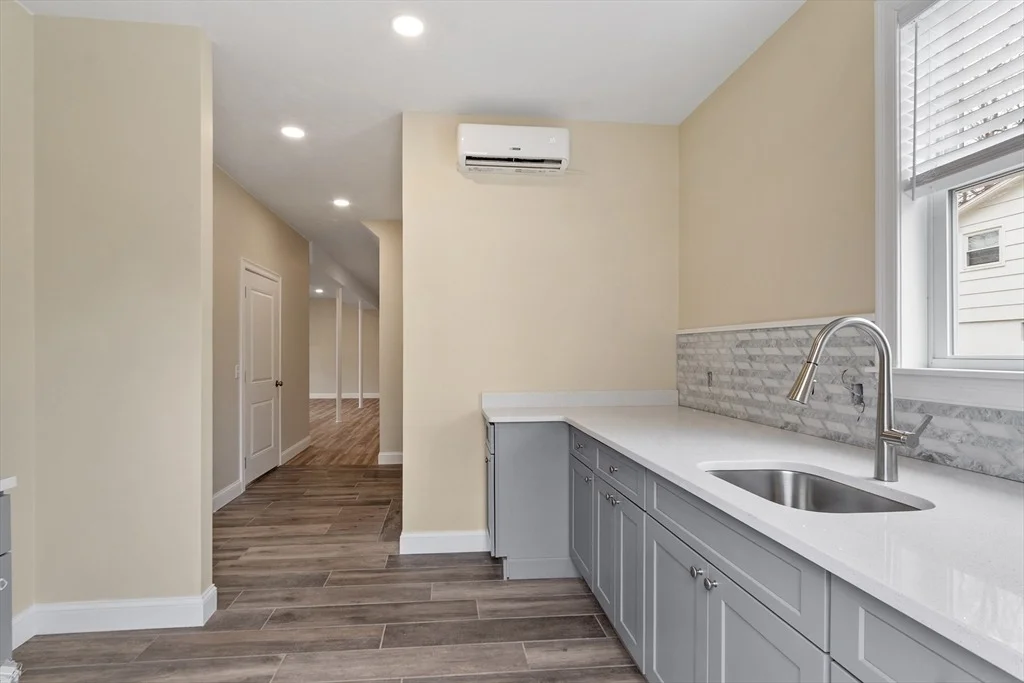 Photo of 23 Leslie Rd