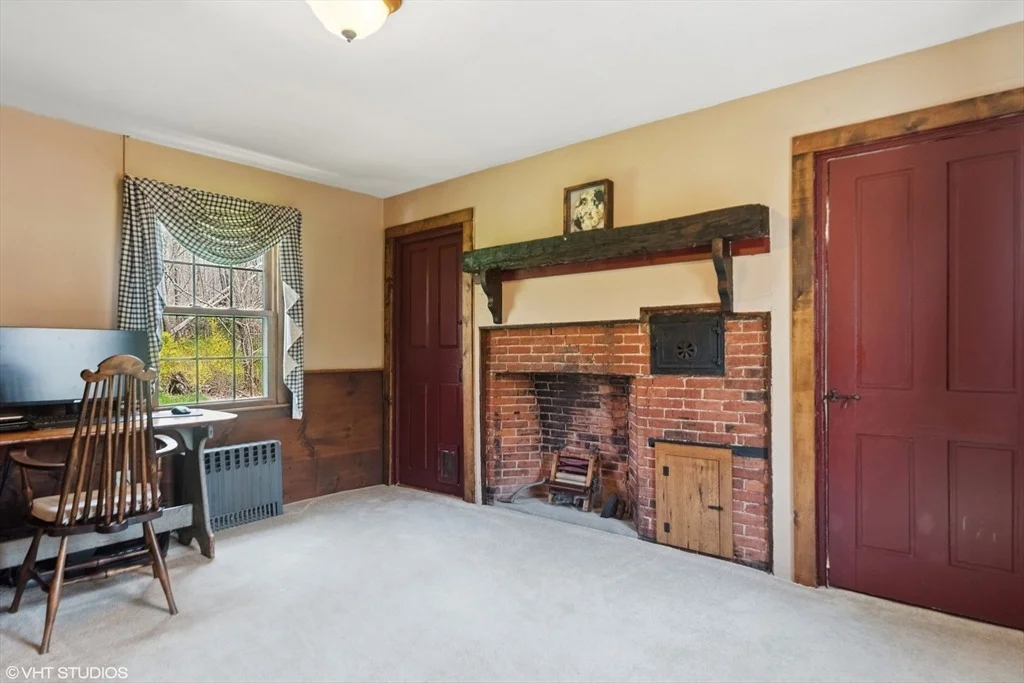 Photo of 82 Chestnut Hill Rd