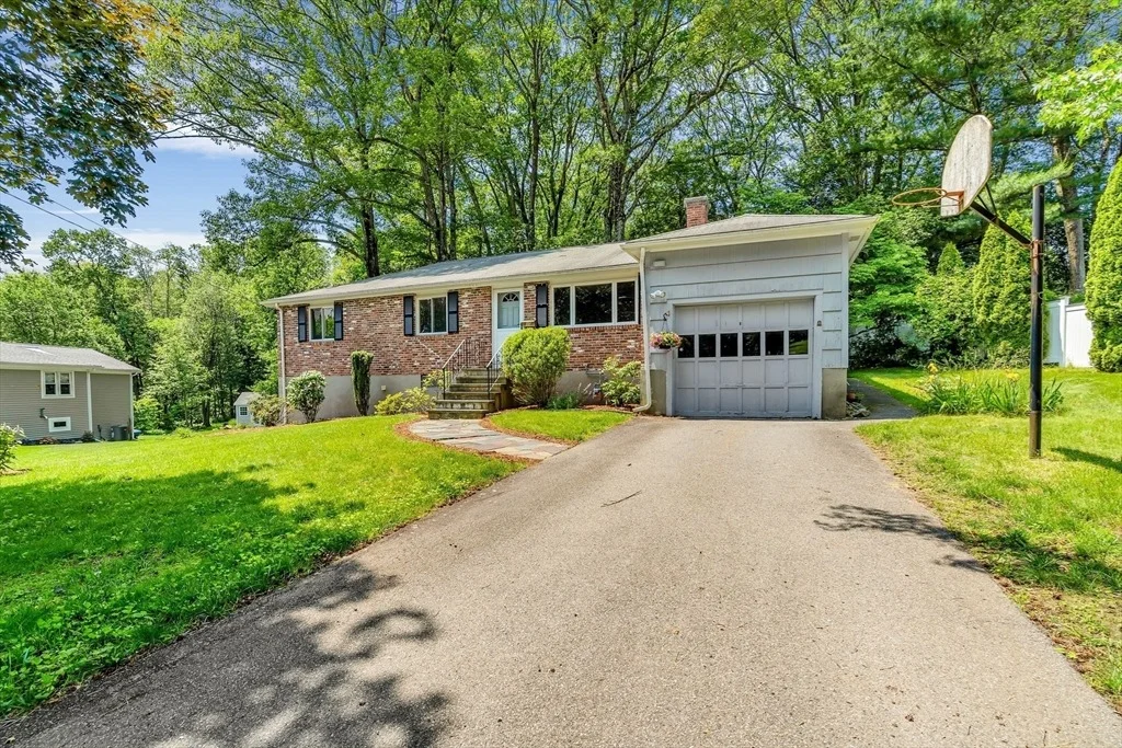 Photo of 10 Westview Rd