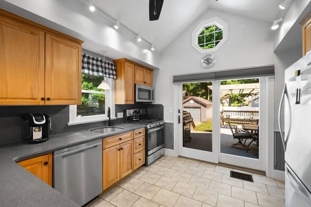 Photo of 55 Winthrop Ave