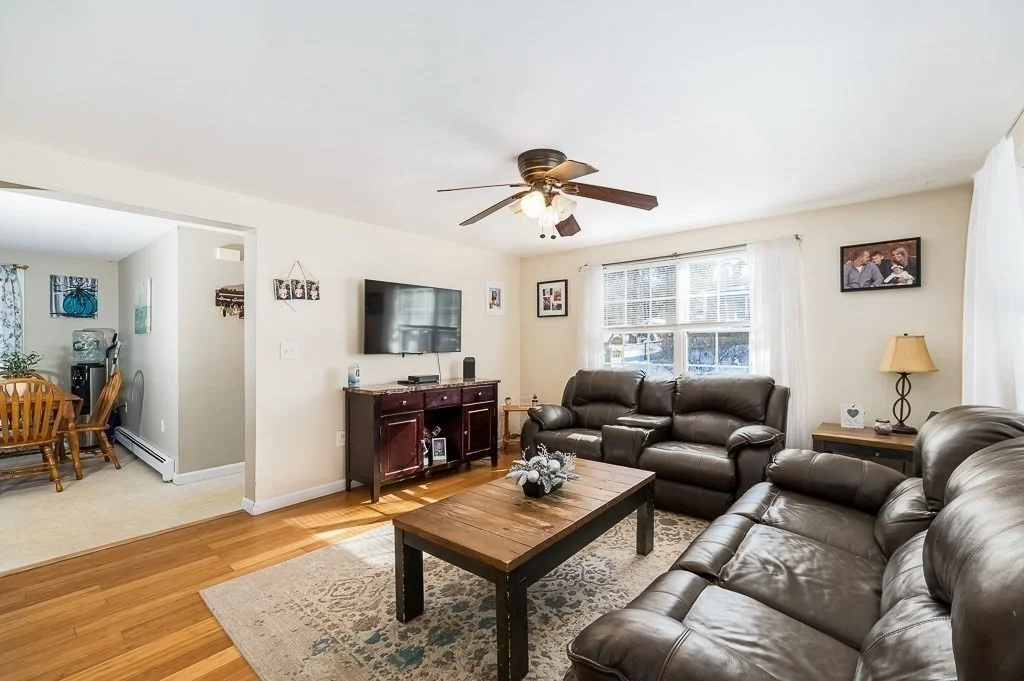 Photo of 10 Emerald St