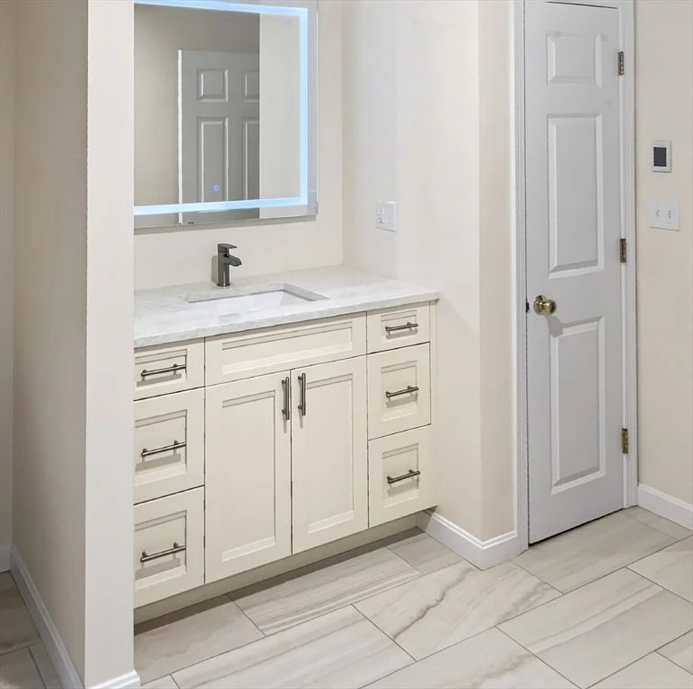 Photo of 8 Saddle Way