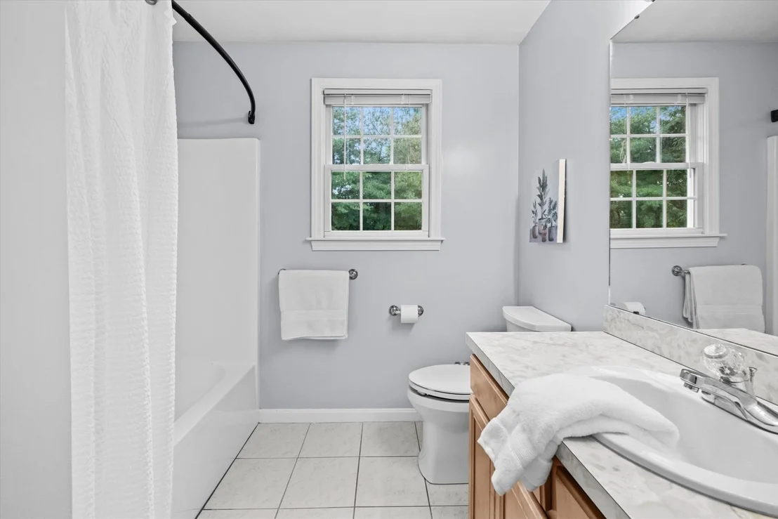 Photo of 38 Bellows Cir
