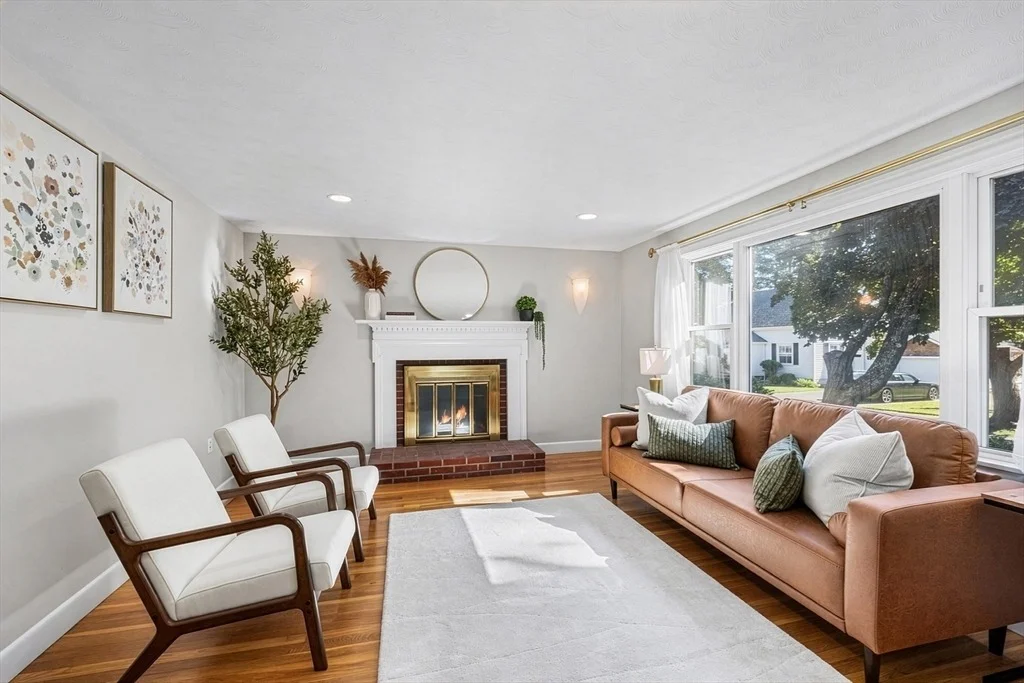 Photo of 7 Puritan Rd