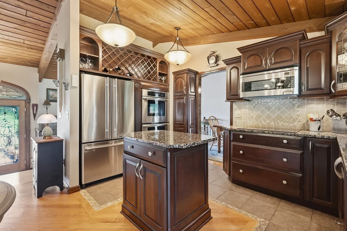 Photo of 105 Higher Brook Dr