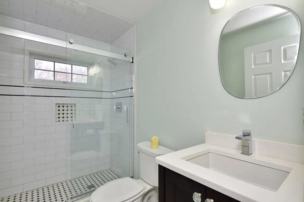 Photo of 115 Jerome