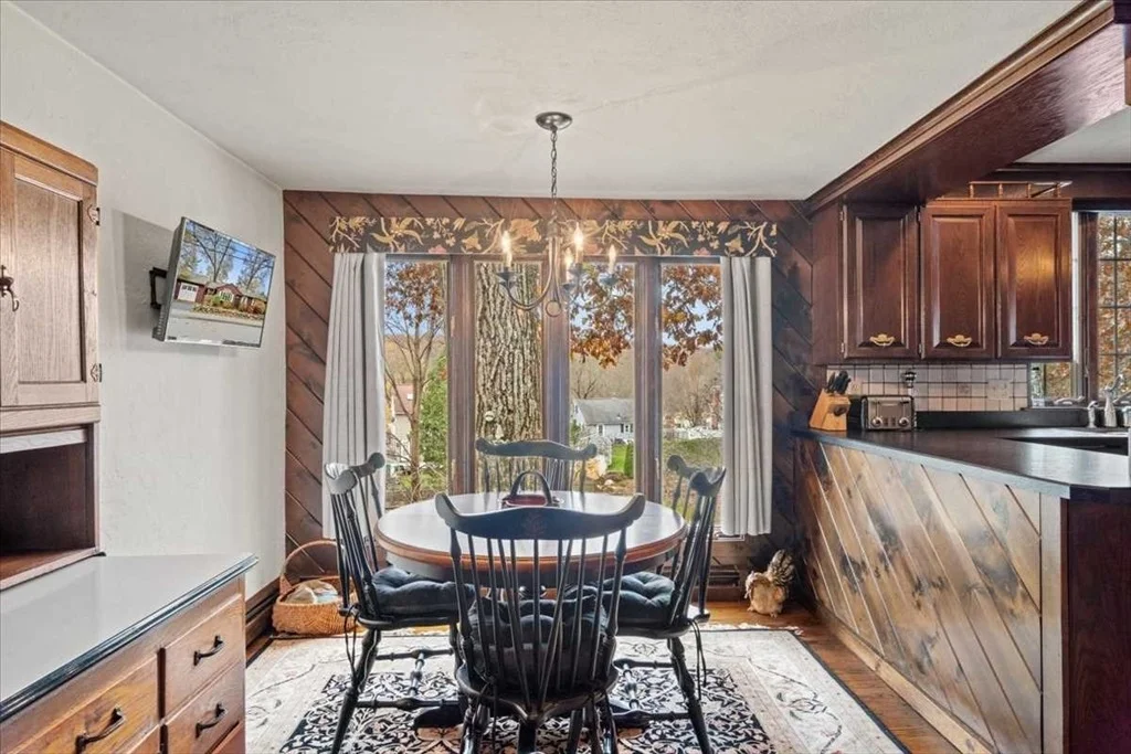 Photo of 113 Indian Hill Rd