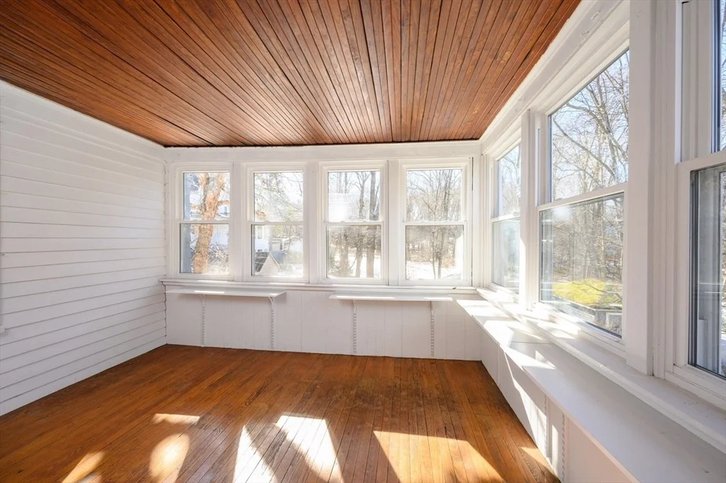 Photo of 10 Brookside Park