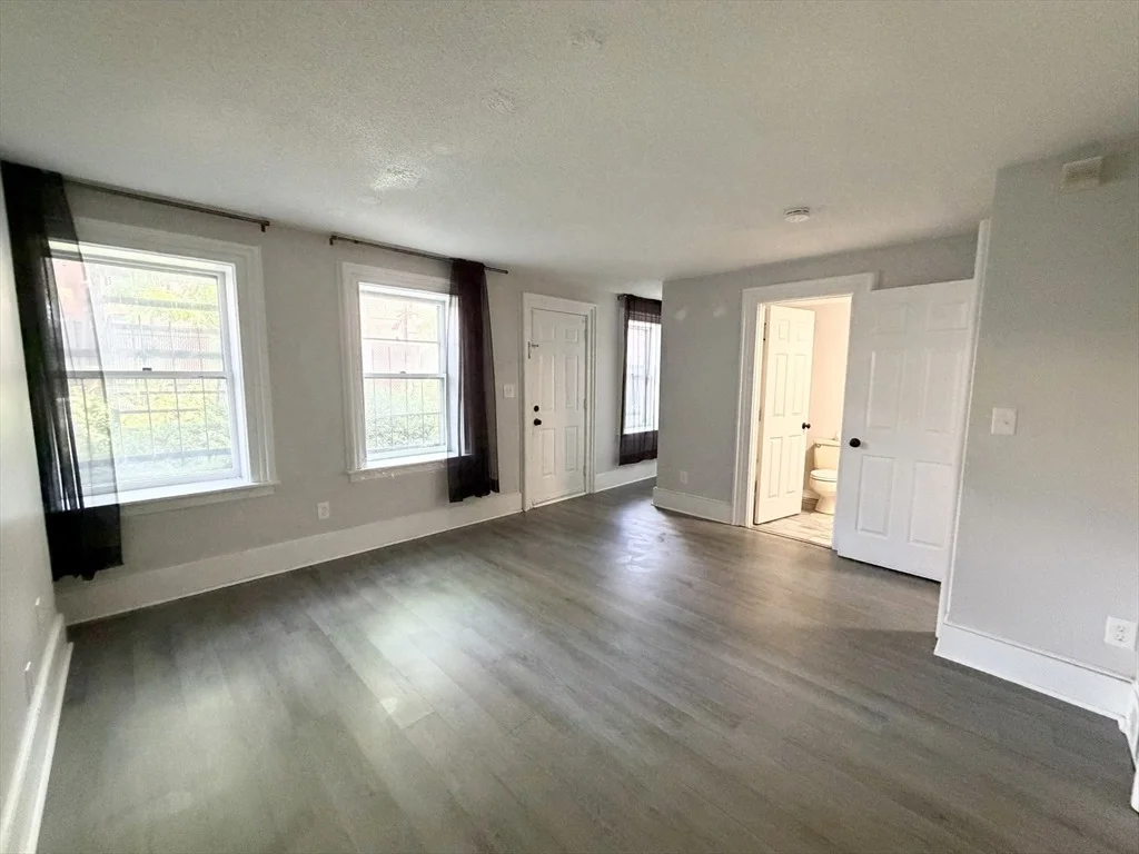 Photo of Unit 1 at 70 Temple St